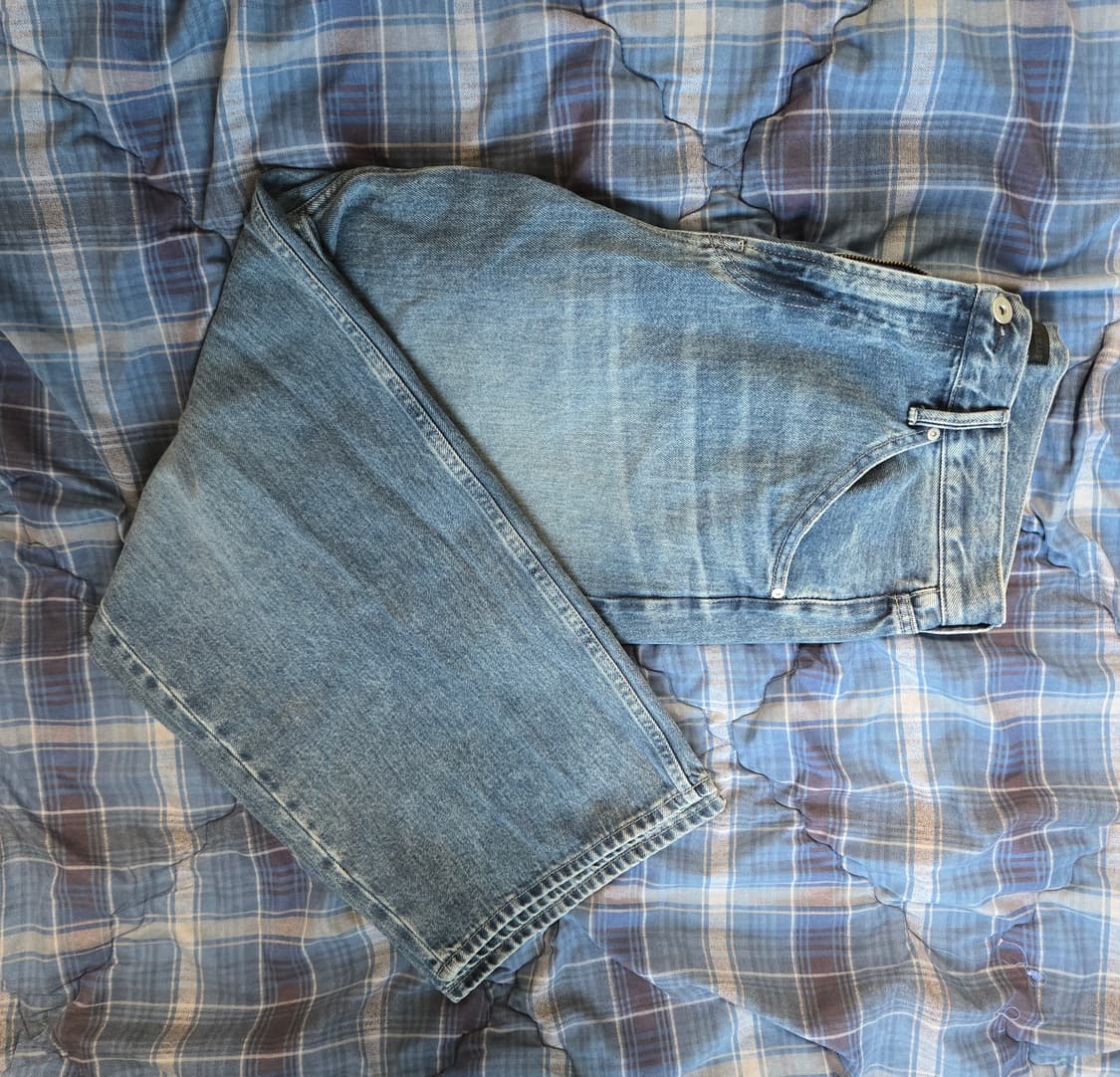 유니클로 배기커브진 블루 30사이즈 판매합니다. 상품이미지2