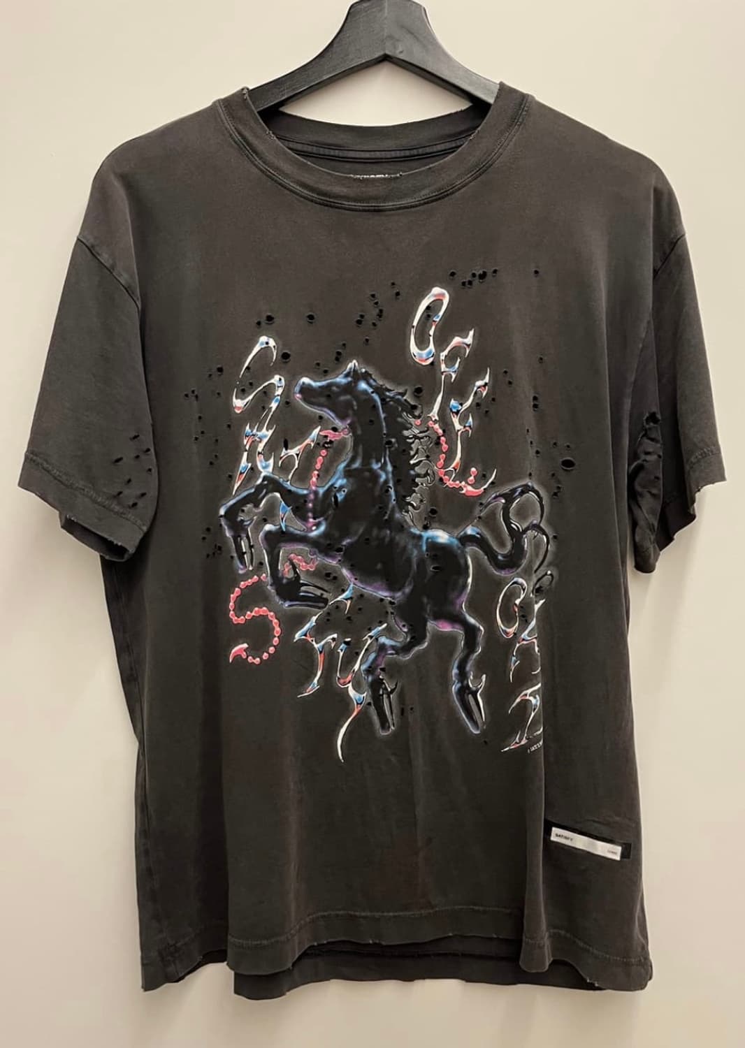 새티스파이  모스테크 티셔츠 에이즈드 블랙 상품이미지2