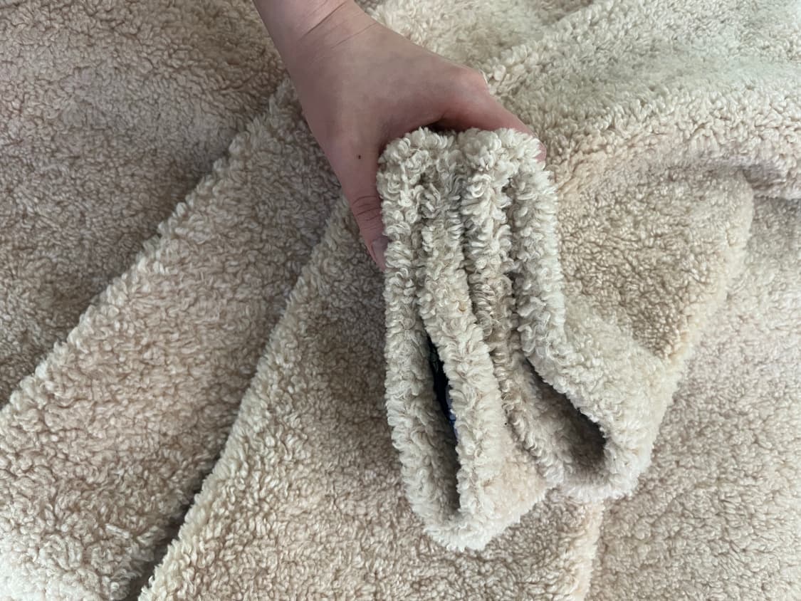 Guess테디베어 코트 상품이미지5