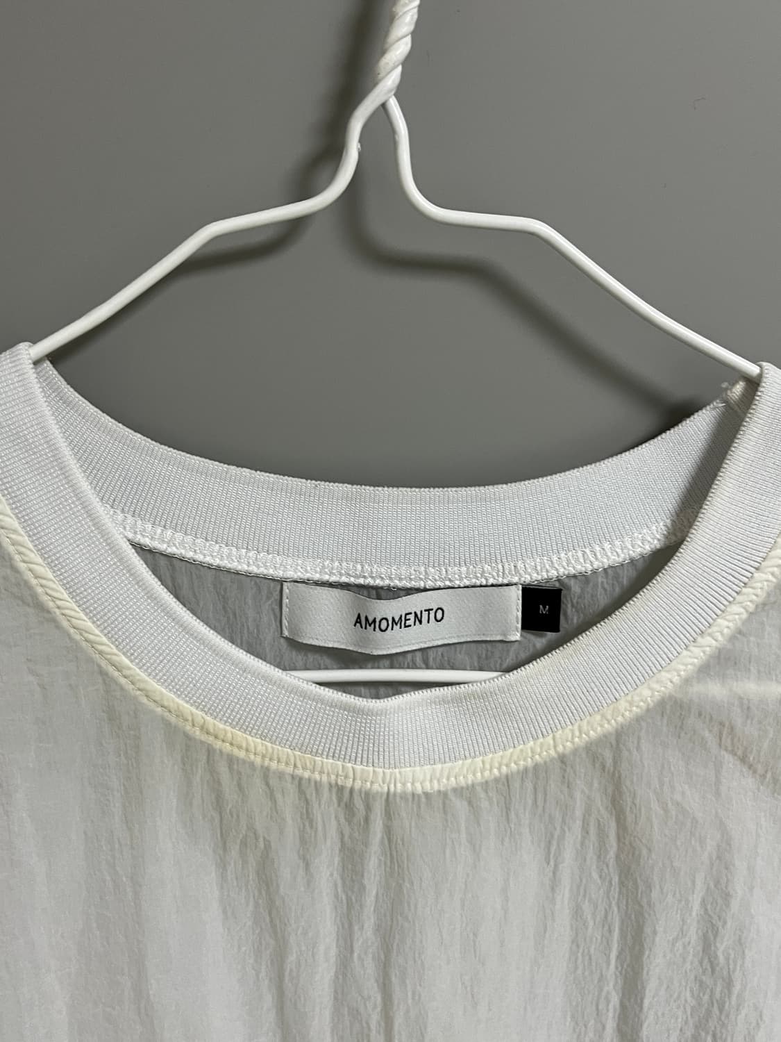 아모멘토 화이트 쉬어 반팔 상품이미지3