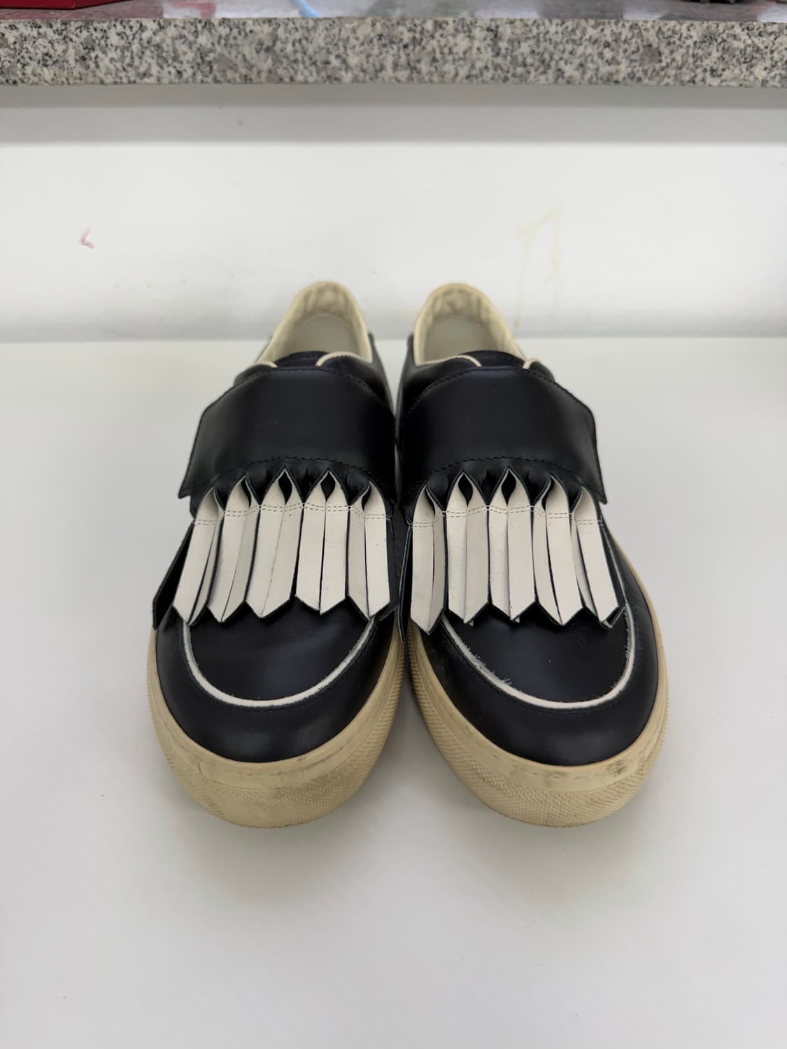 정품) TODS 토즈 여성 텅 장식 스니커즈 35.5 상품이미지1