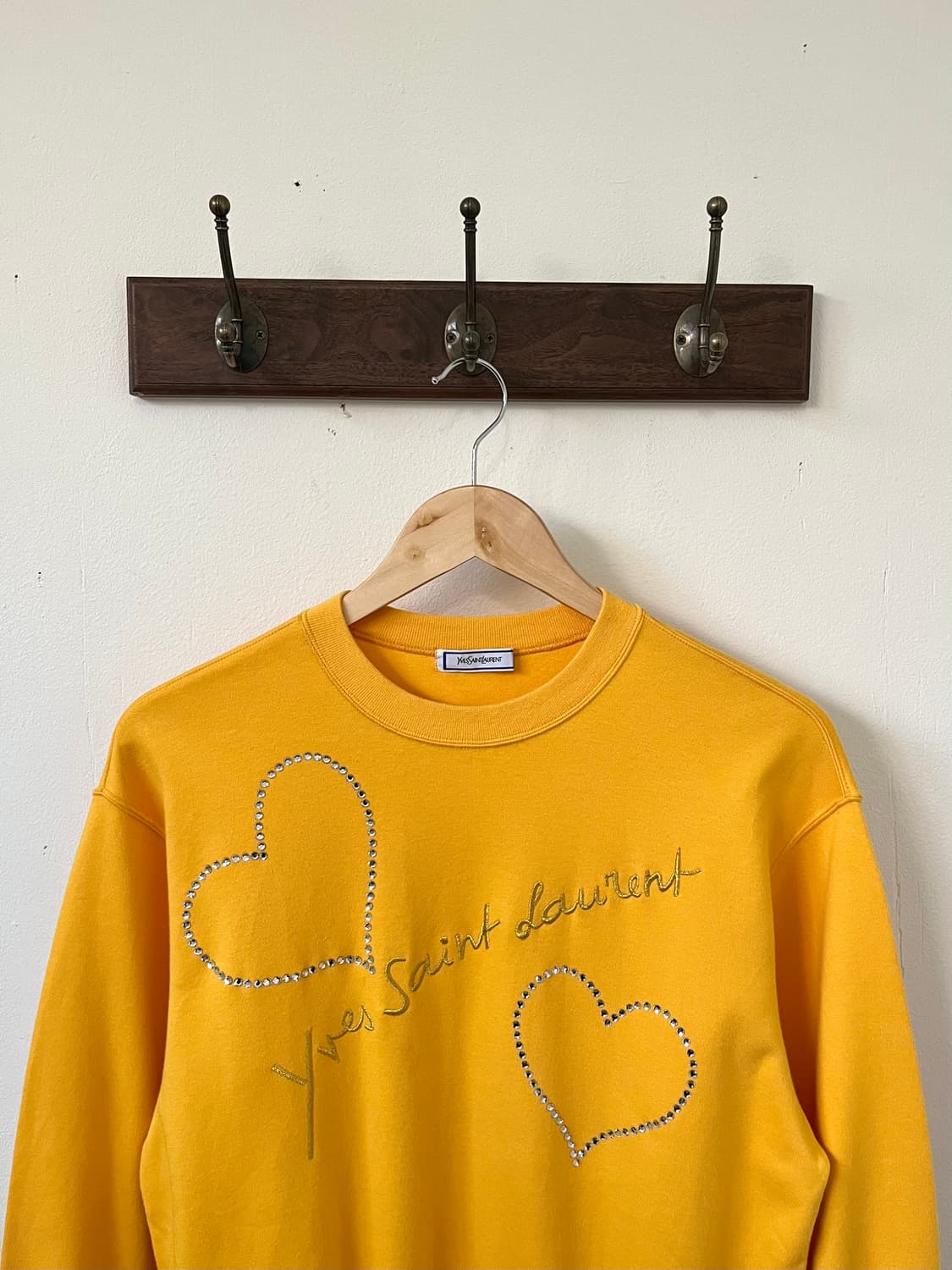 입생로랑 아트 하트 스웻셔츠 상품이미지2