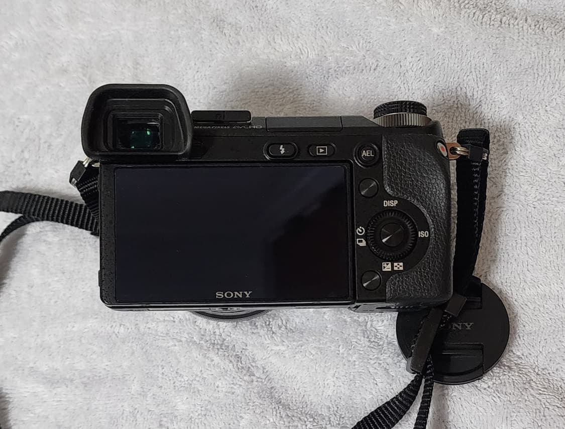 소니 NEX-6 미러리스 카메라 16-50mm 렌즈팝니다. 상품이미지6