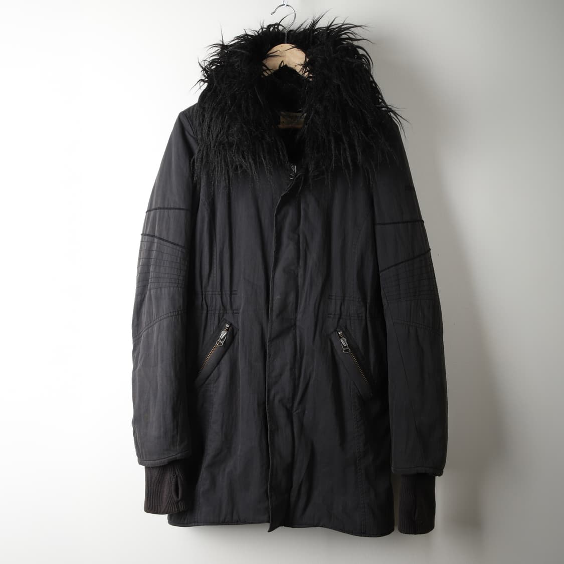 M / Zadig & Voltaire 쟈딕앤볼테르 퍼 야상 자켓 블랙 상품이미지1