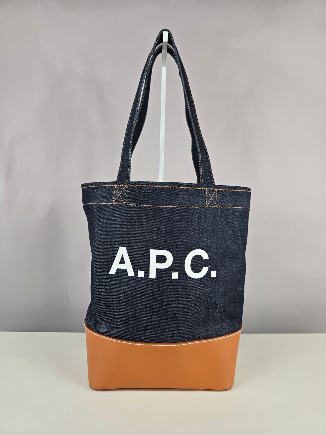 A.P.C 아페쎄 악셀 데님 에코백 스몰 가방 상품이미지1
