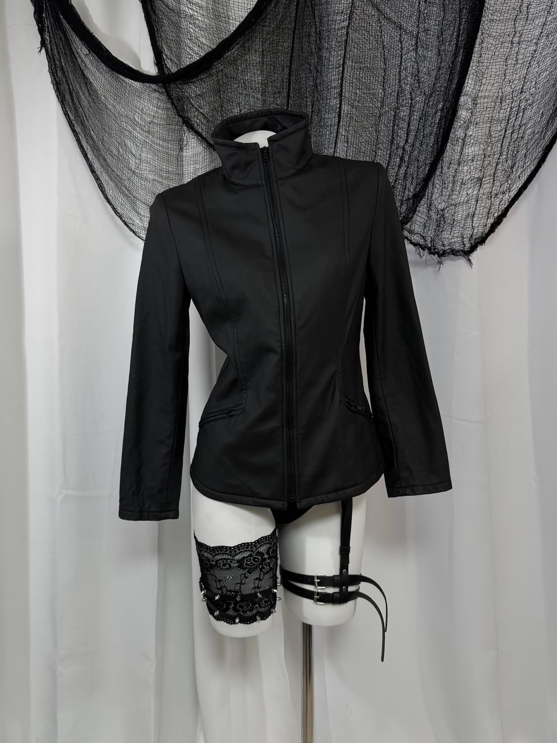 black zip-up 상품이미지1