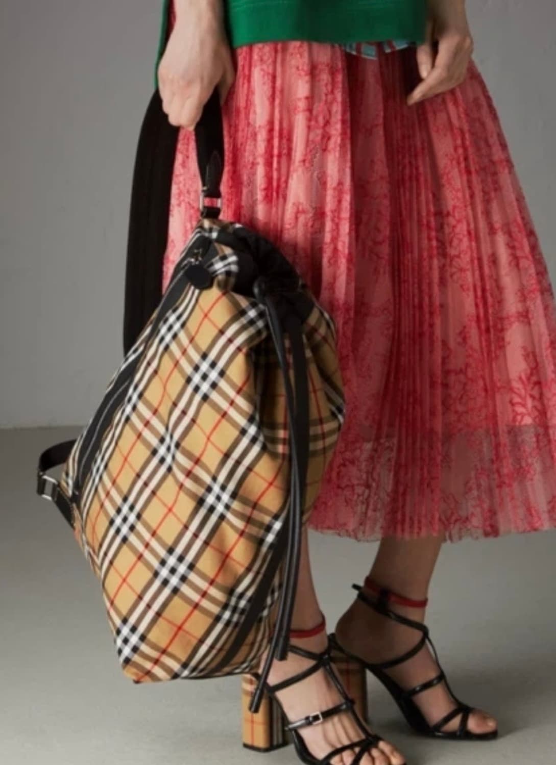 버버리 더플백 m 사이즈 상품이미지1