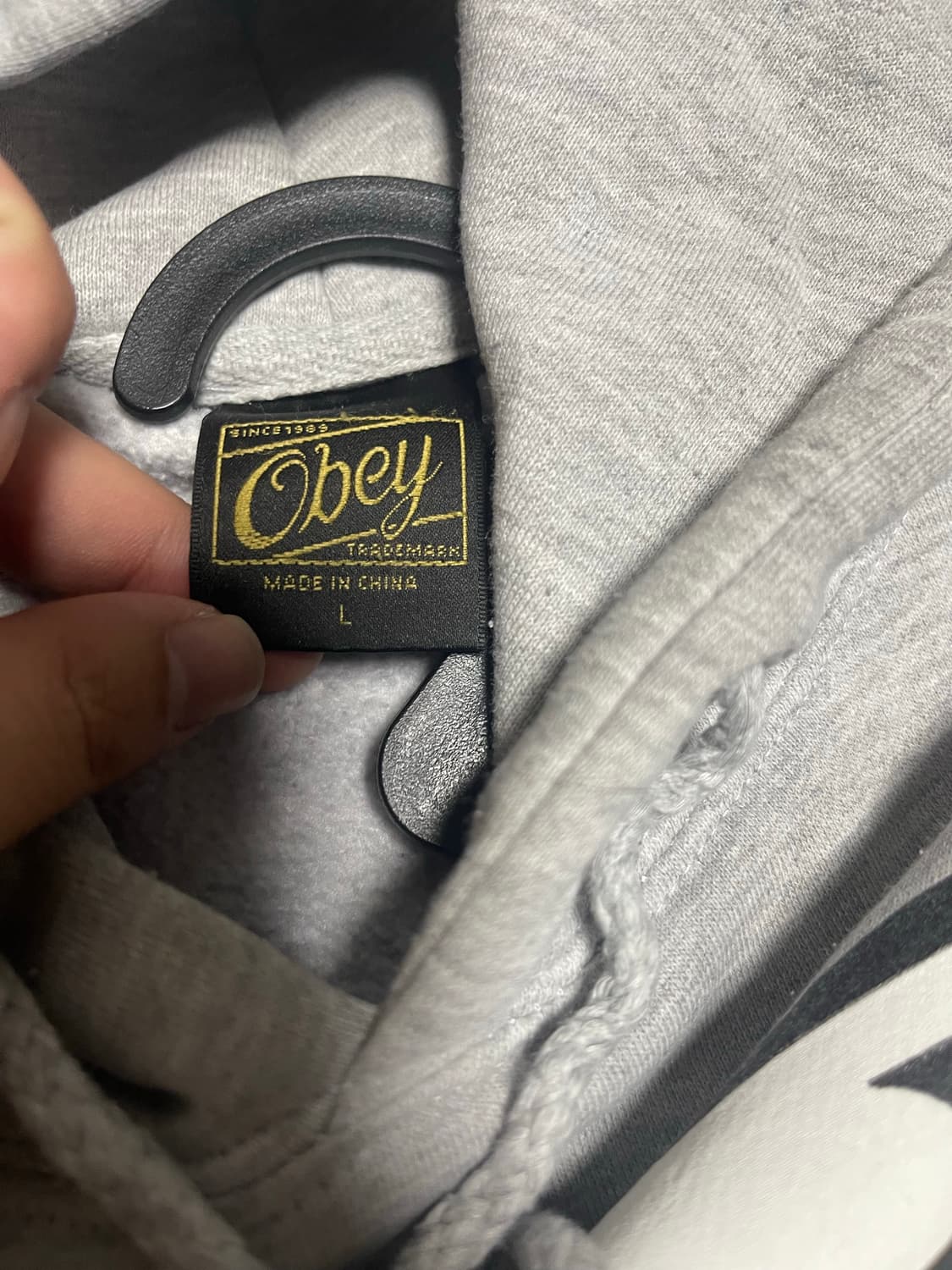 오베이 전면부 프린팅 후드티 그레이 상품이미지2