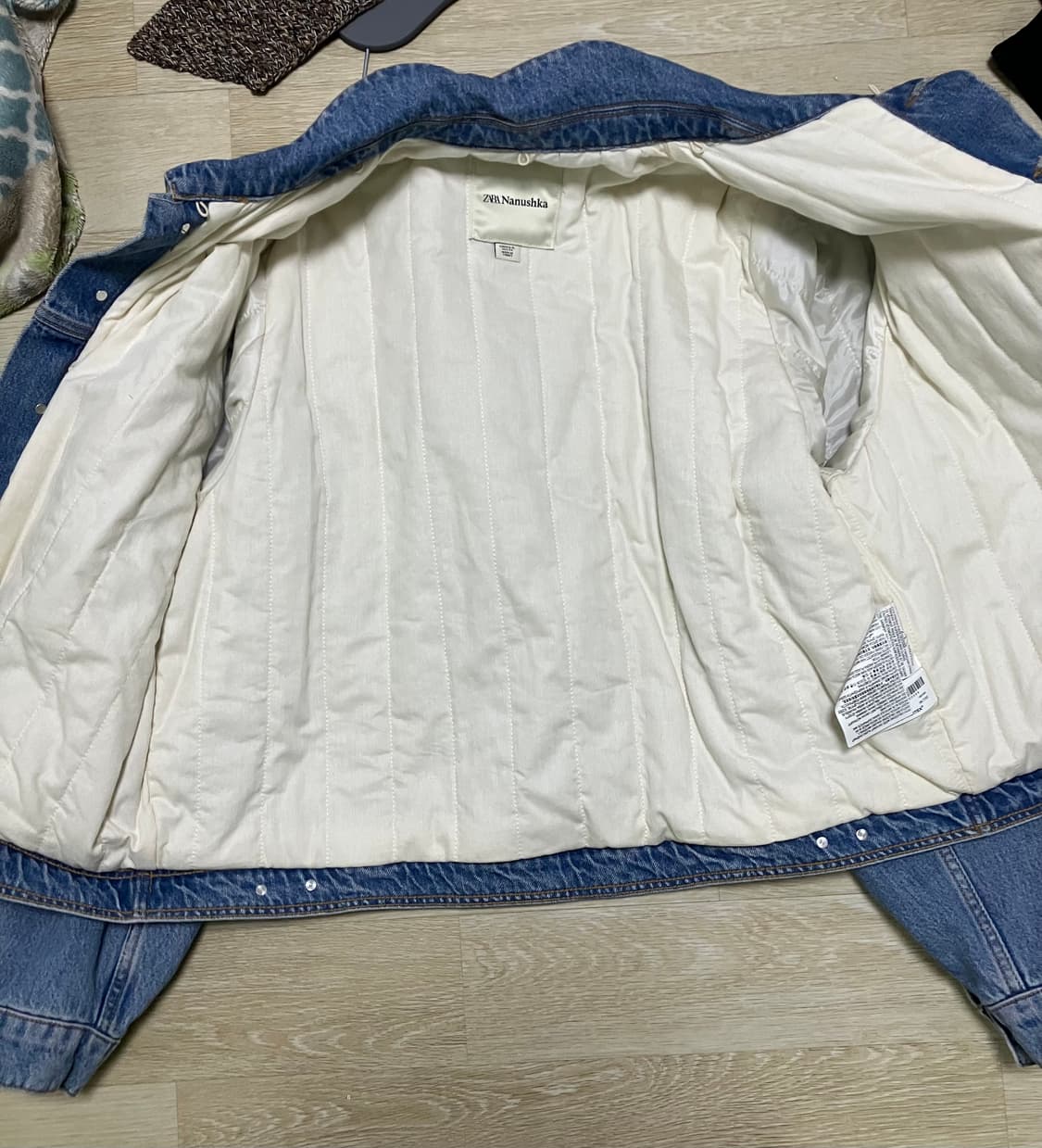 ZARA Nanushka 자라 나누시카 카라 데님 자켓(XL) 상품이미지4