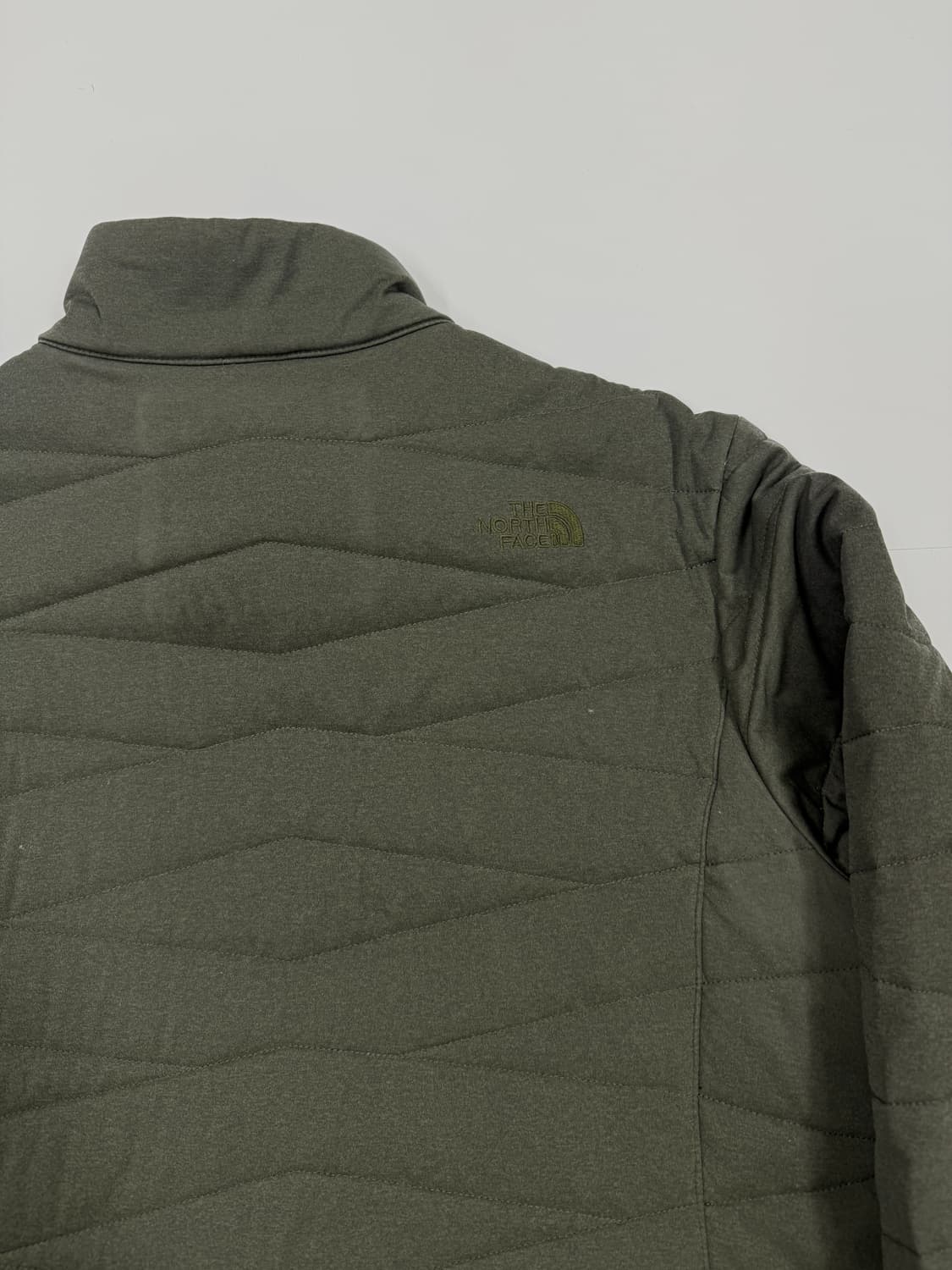 노스페이스 카키 경량패딩 상품이미지7