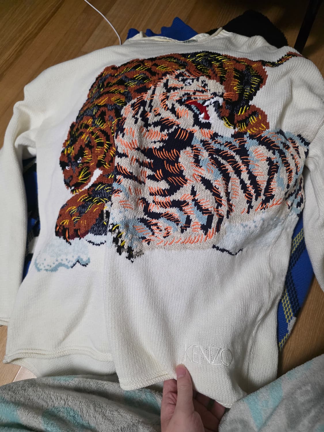 겐조 니트 상품이미지1