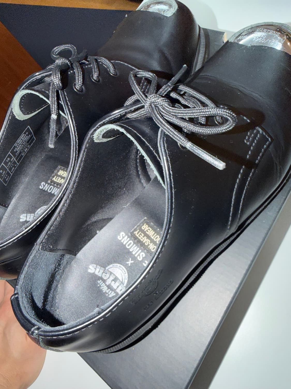 라프시몬스 닥터마틴 스틸토 280 상품이미지5