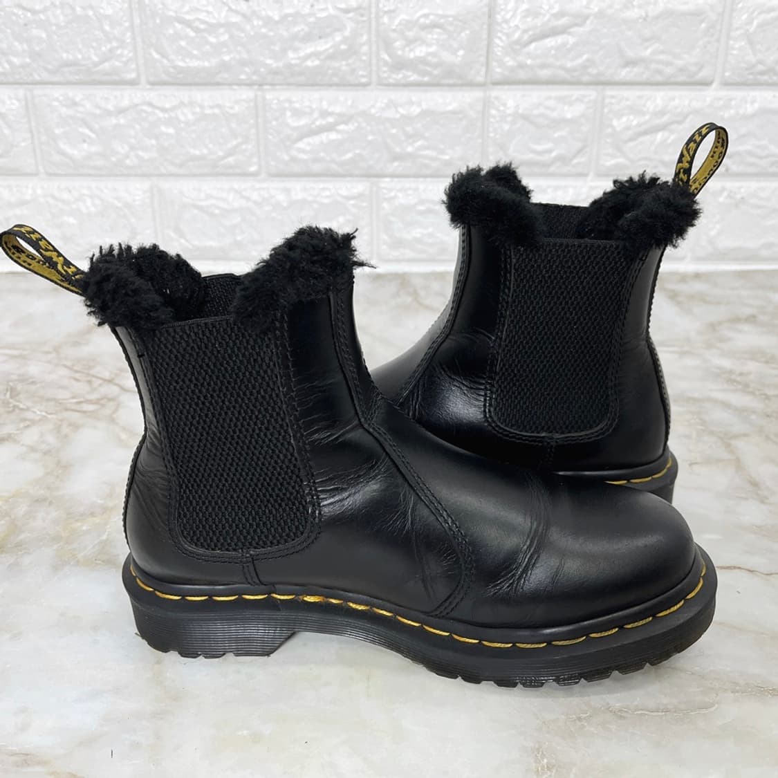 닥터마틴 2975 레오노어 퍼 첼시부츠 상품이미지4