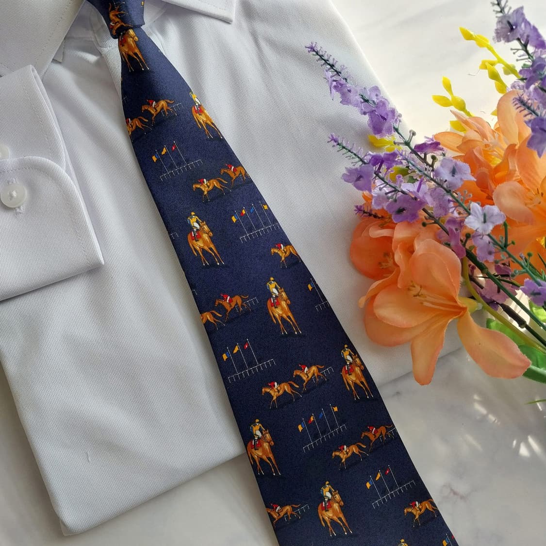 던힐 실크 네이비 승마 모티브 넥타이 9.7cm A+등급 K1305
 상품이미지9