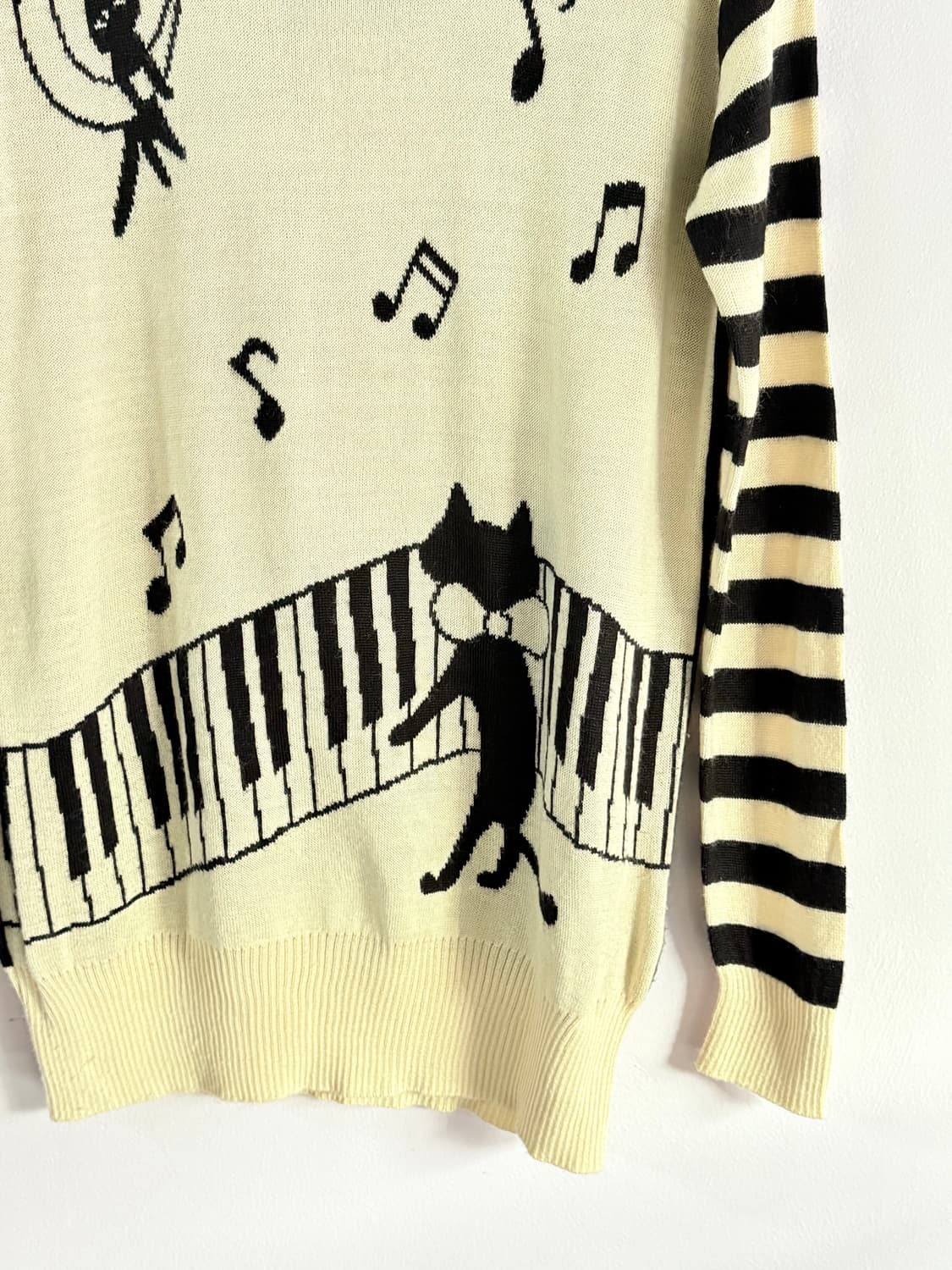 일본빈티지)피아노 치는 네코 니트 🐱 상품이미지3