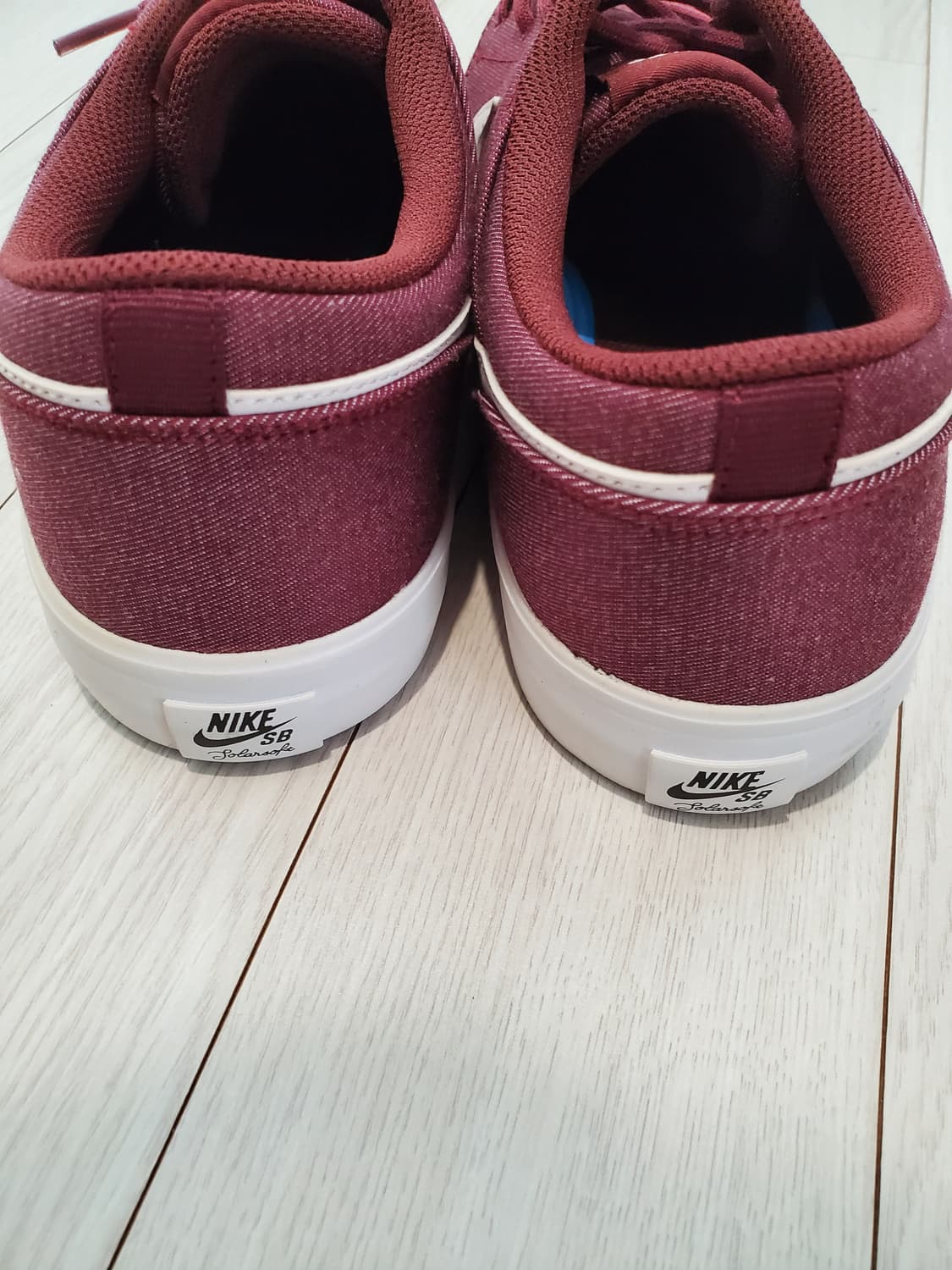 나이키 SB 솔라소프트 포트모어 II 캔버스 프리미엄 사이즈280

하단 상품이미지5