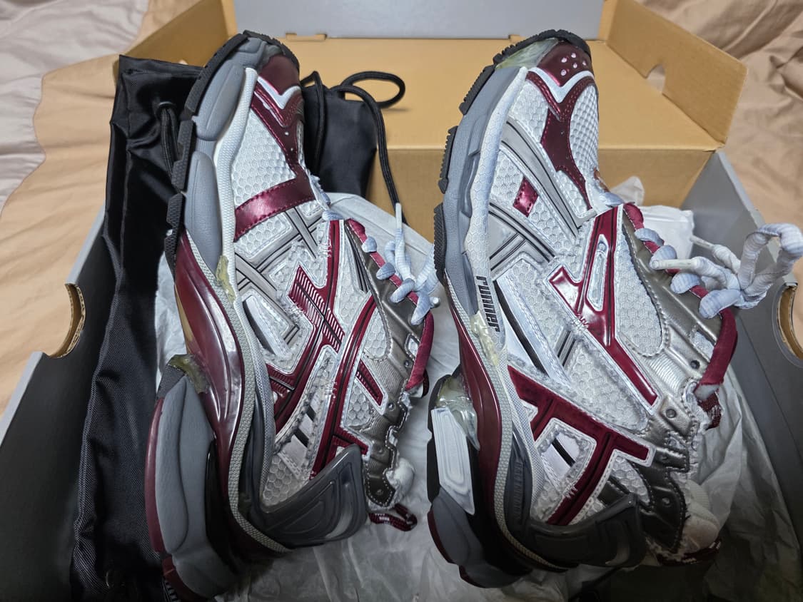 발렌시아가 뉴러너 버건디 40 상품이미지8