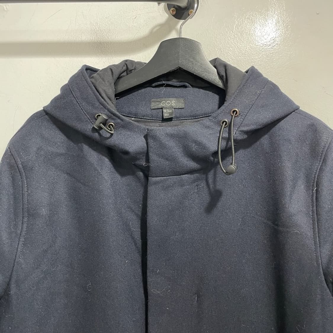 코스 캐시미어 미니멀 후드 코트 상품이미지4