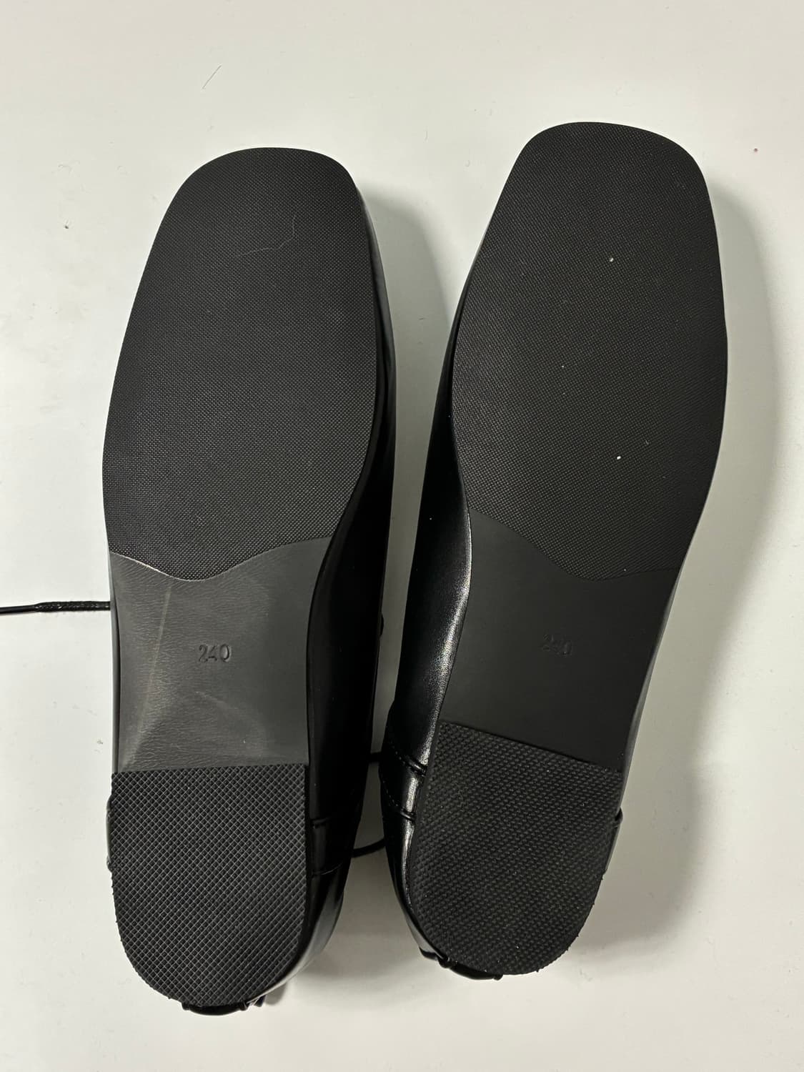 아일렛 레이스업 플랫슈즈 상품이미지2