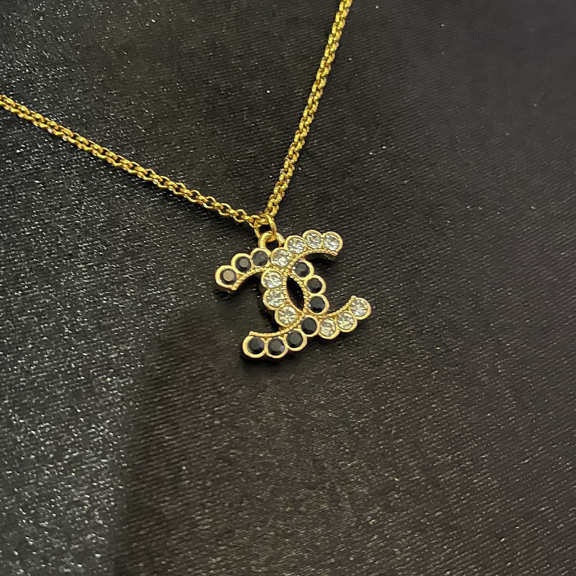 샤넬 블랙앤화이트 골드 업사이클링 목걸이 상품이미지2