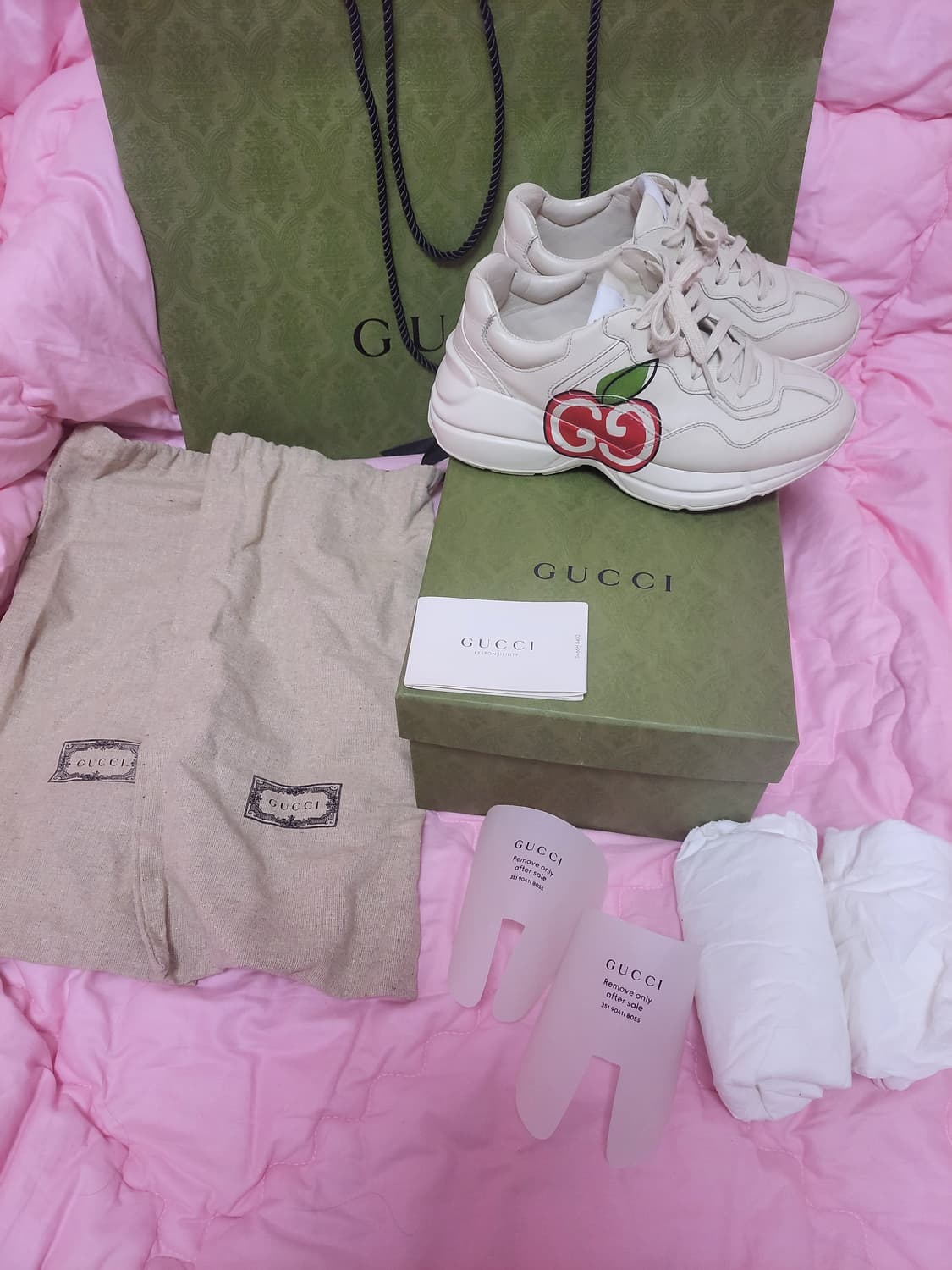 정품)급처상태좋음!구찌 애플 사과 로고 라이톤 스니커즈 키높이 운동화 상품이미지1