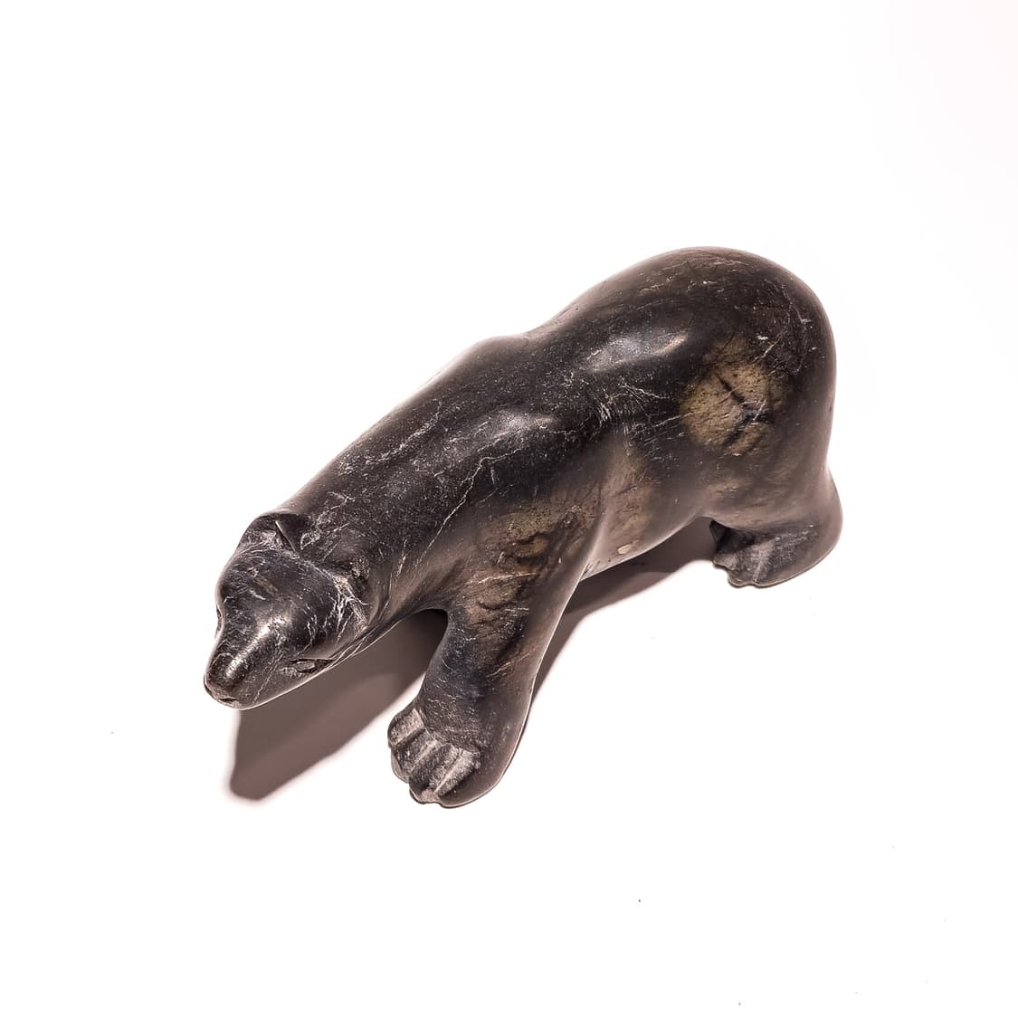 Inuit Hand-carved Soapstone Polar Bear 상품이미지8