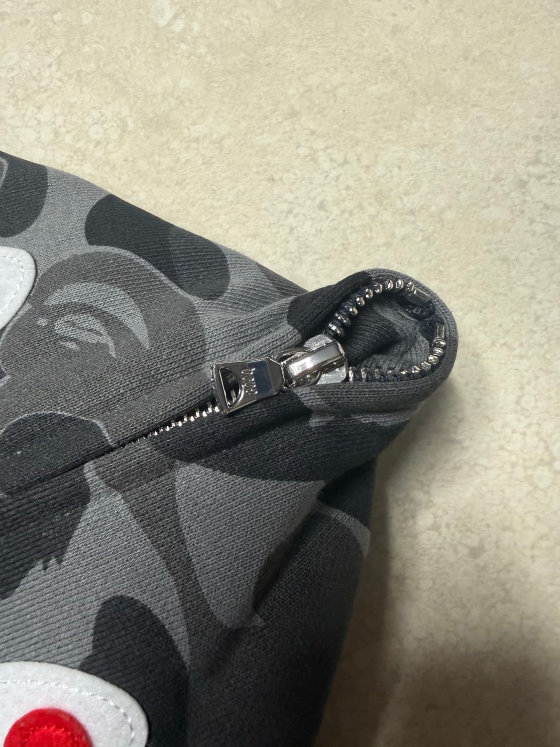 베이프 ABC 샤크 후드집업 흑계 상품이미지3