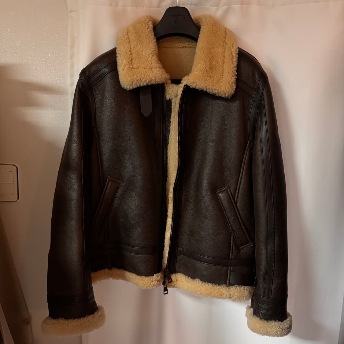 느와르라르메스 무스탕 브라운 52사이즈 상품이미지5