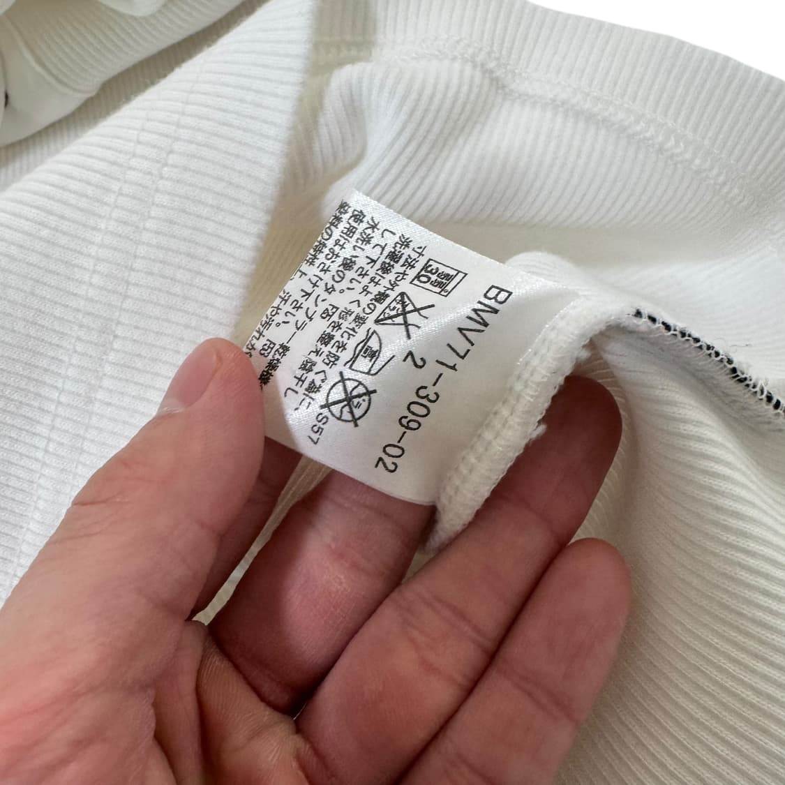 여성 버버리 블랙라벨 화이트 카라티 상품이미지7