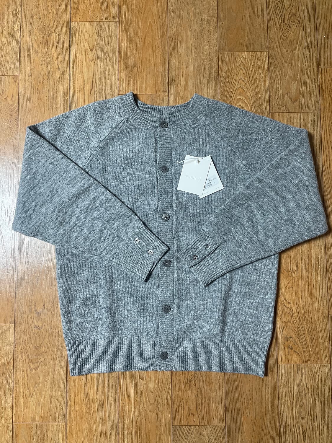 니티드 쉐기독 울 100% 라운드 가디건 그레이 L 새상품 상품이미지9