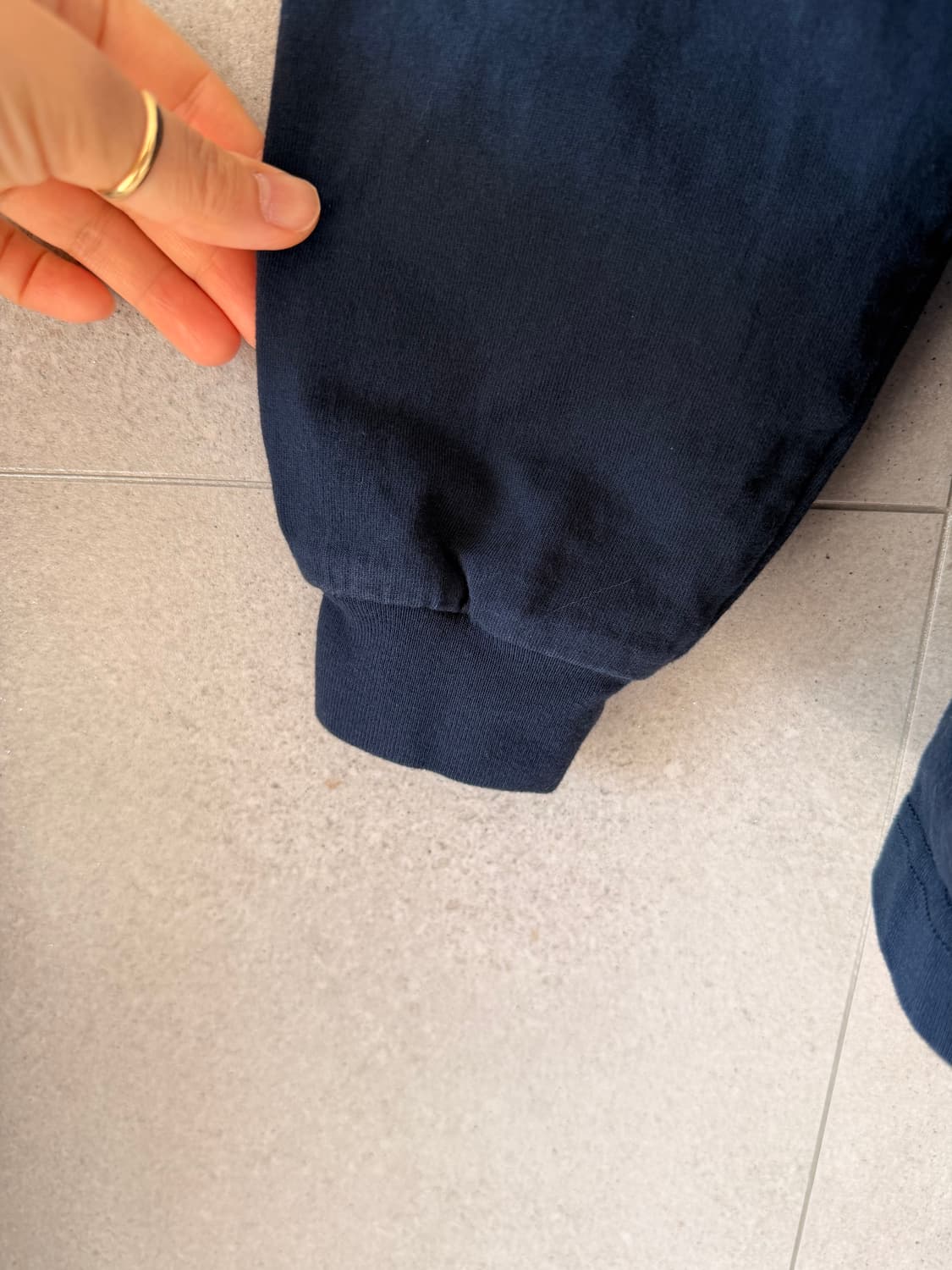 하네스 남성 긴팔 기본 티셔츠 네이비 L 크루넥 롱슬리브 상품이미지3