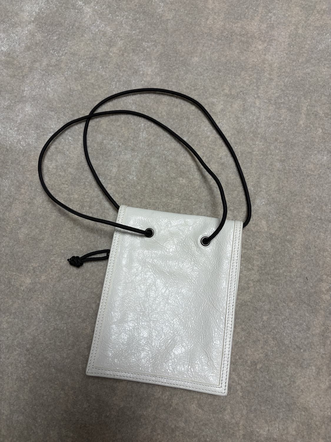 발렌시아가 익스플로러 파우치 가방 새상품 상품이미지9