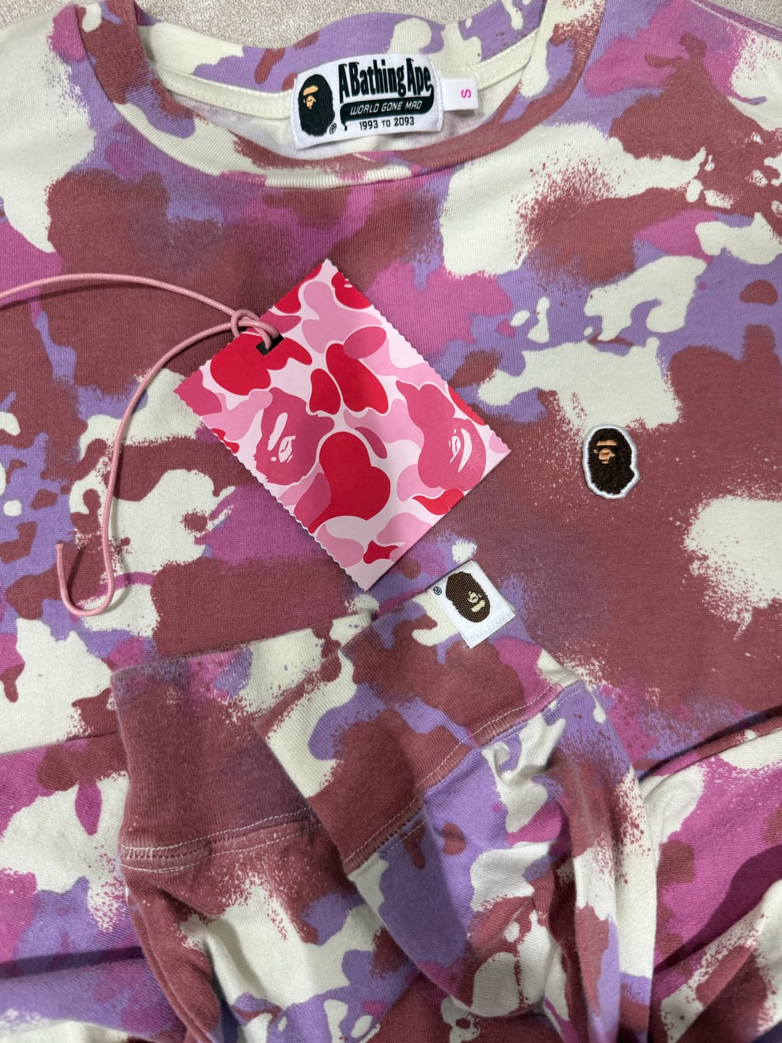 베이프 맵카모 핑크 롱슬리브리스 상품이미지2