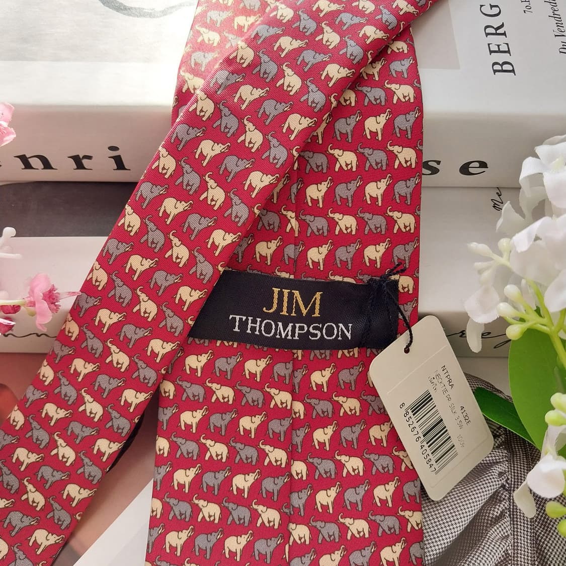 짐톰슨 실크 레드 코끼리 모티브 넥타이 9.2cm 새제품 K1658
 상품이미지6