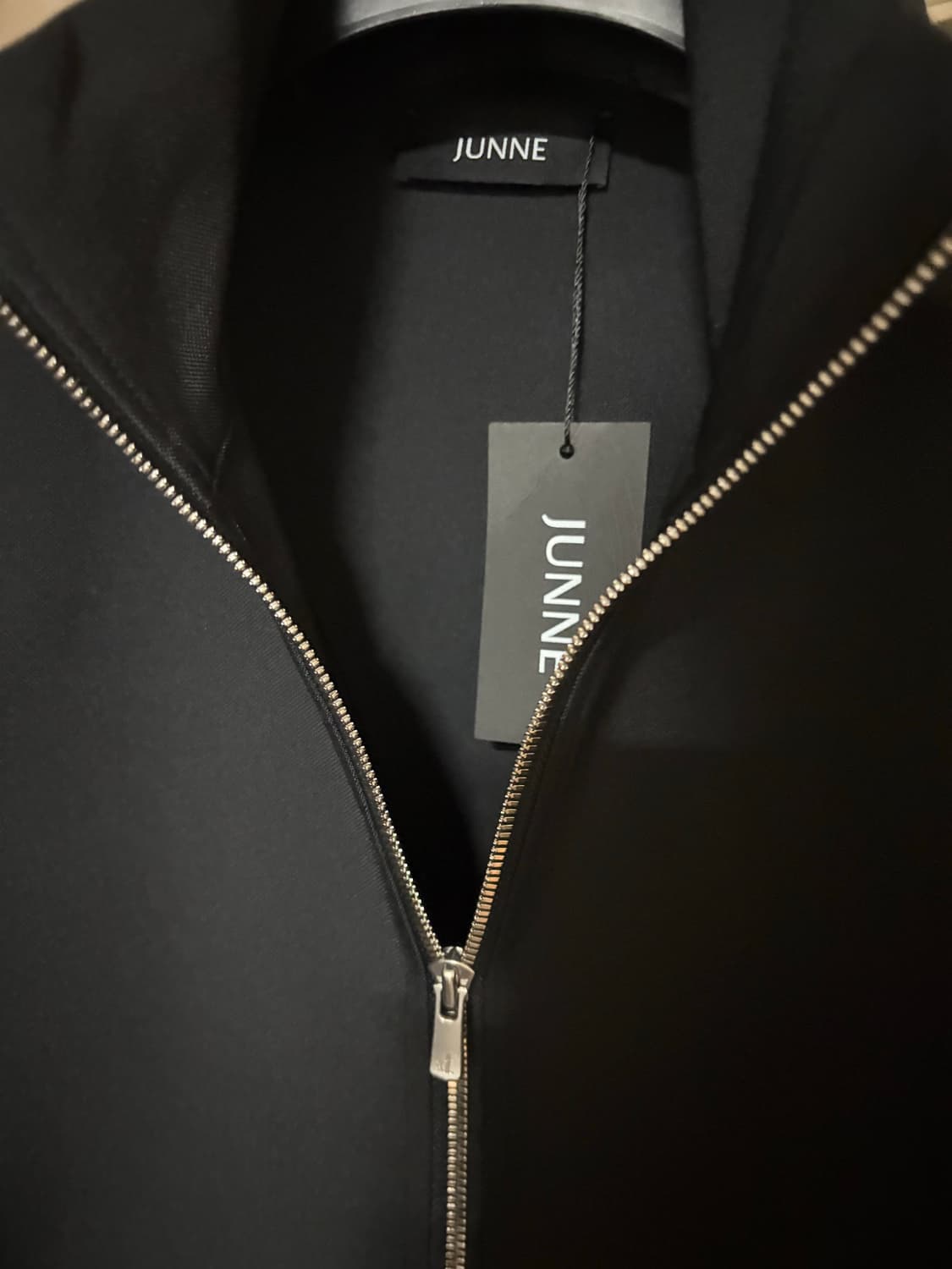 [L] 준느 j44 트윌 블랙 풀집업 상품이미지3