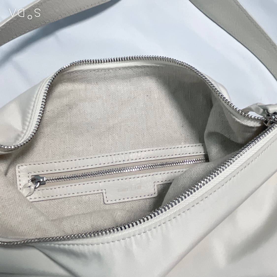 투티에 카노트왈 숄더백 아이보리 상품이미지6