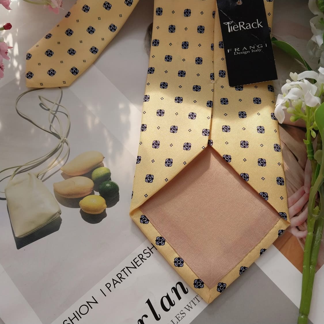 프란지 실크 레몬 플라워 모티브 넥타이 9.3cm 새제품 K1630
 상품이미지7