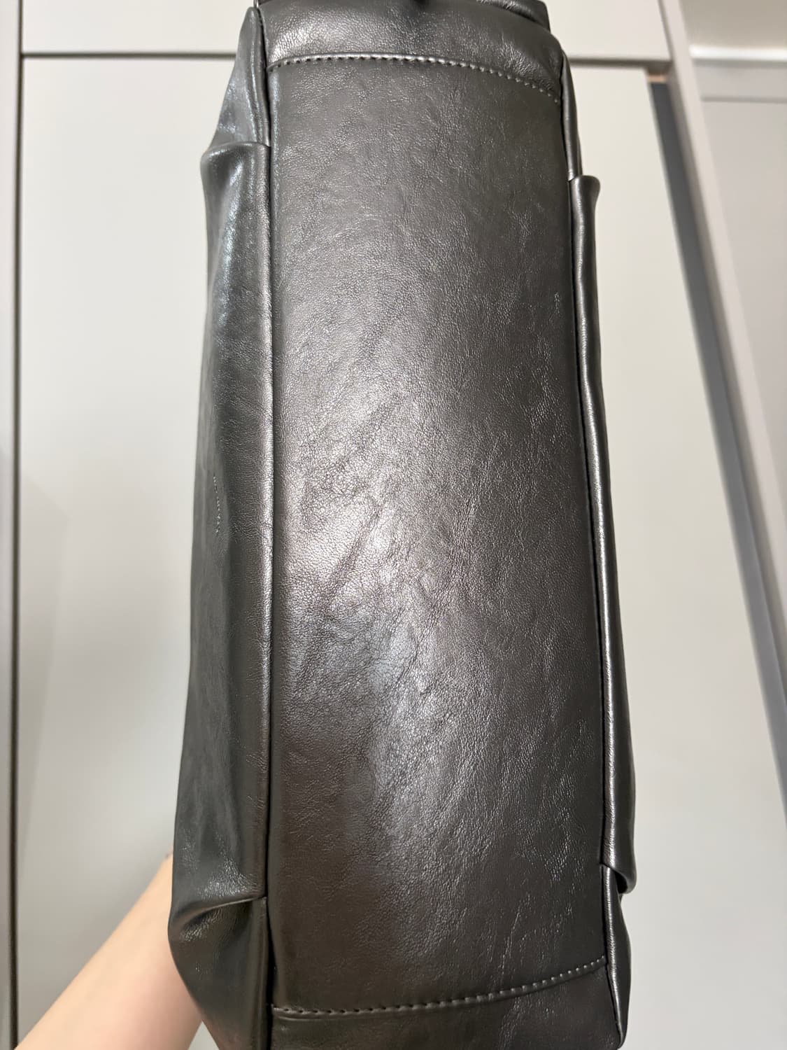 스탠드오일 브리지백 미니 메탈릭 그레이, 스탠드오일 가방 상품이미지7