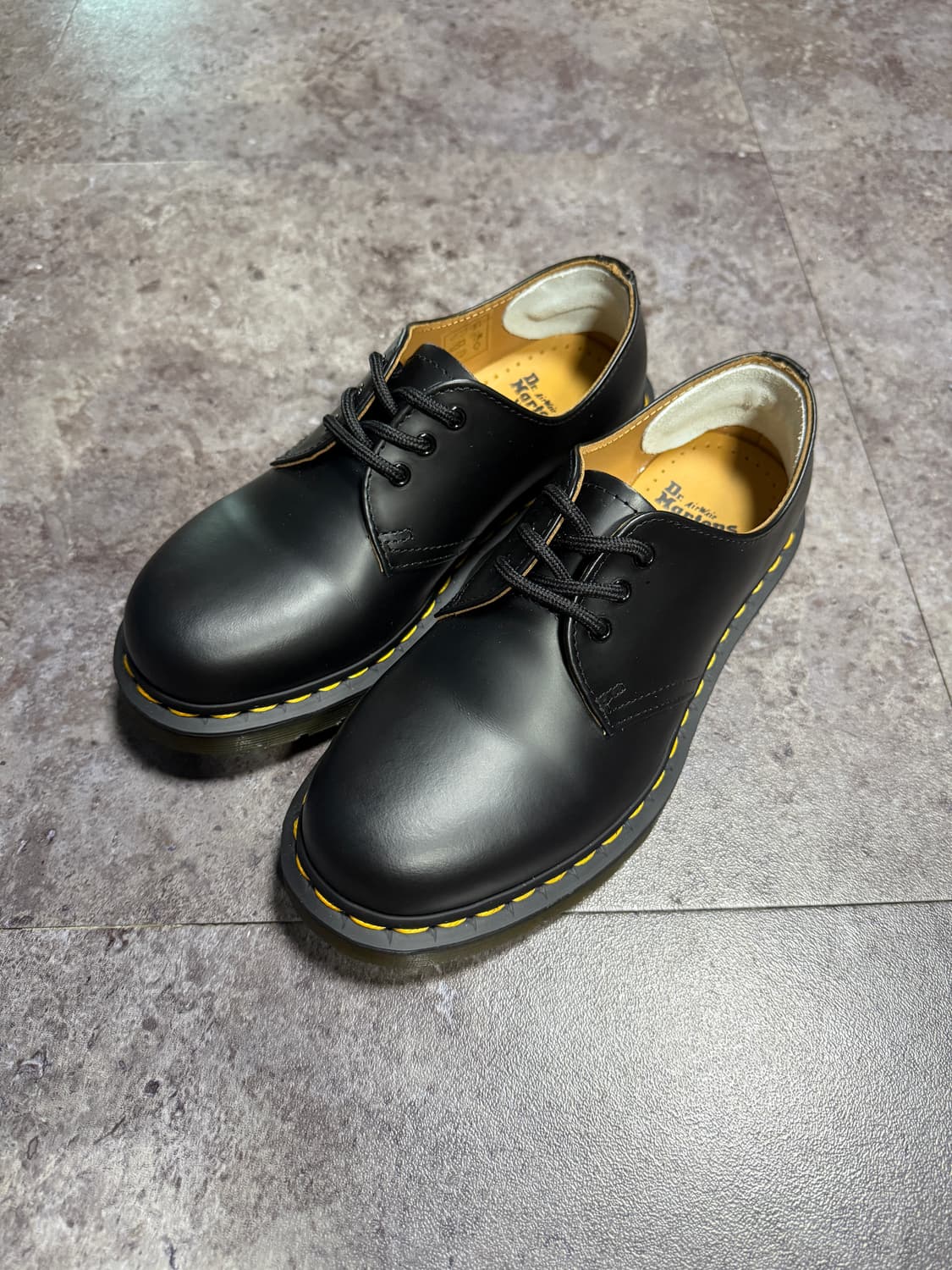 닥터마틴 1461 스무스 220 상품이미지1