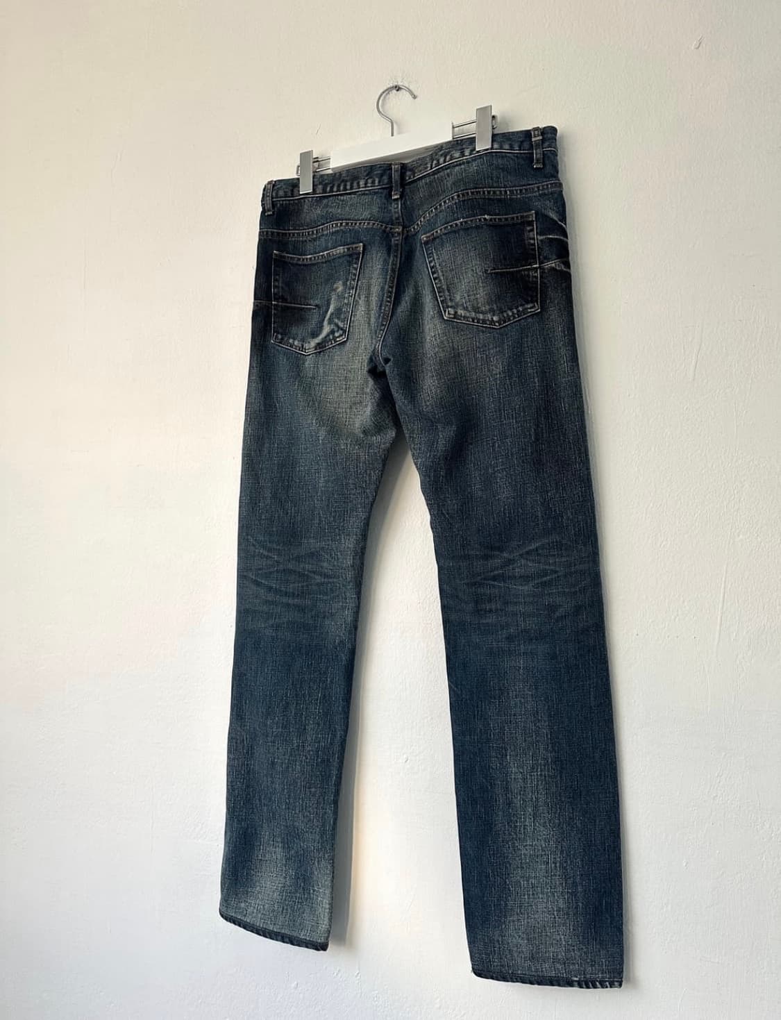 디올 옴므 10AW Fuel to fire 더티 워싱진 상품이미지3