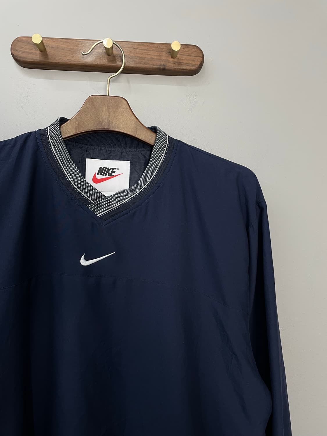 나이키 올드스쿨 네이비 브이넥 웜업 H961 상품이미지3
