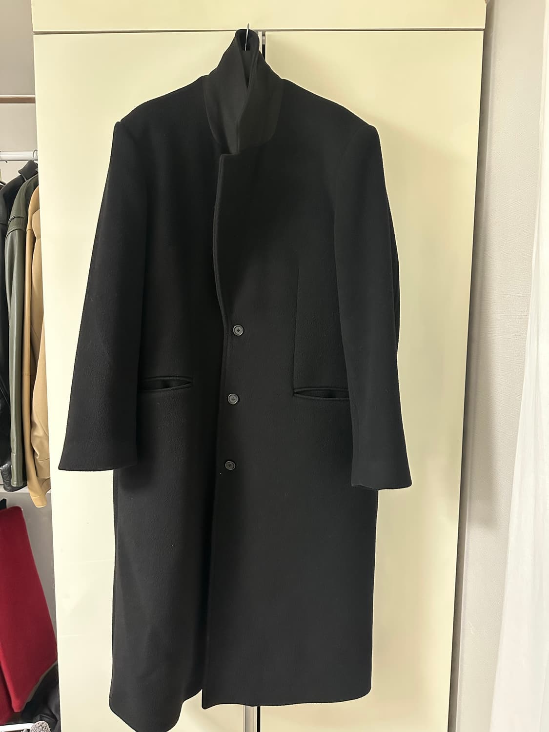 유스 23fw 코트 팔아요 상품이미지2