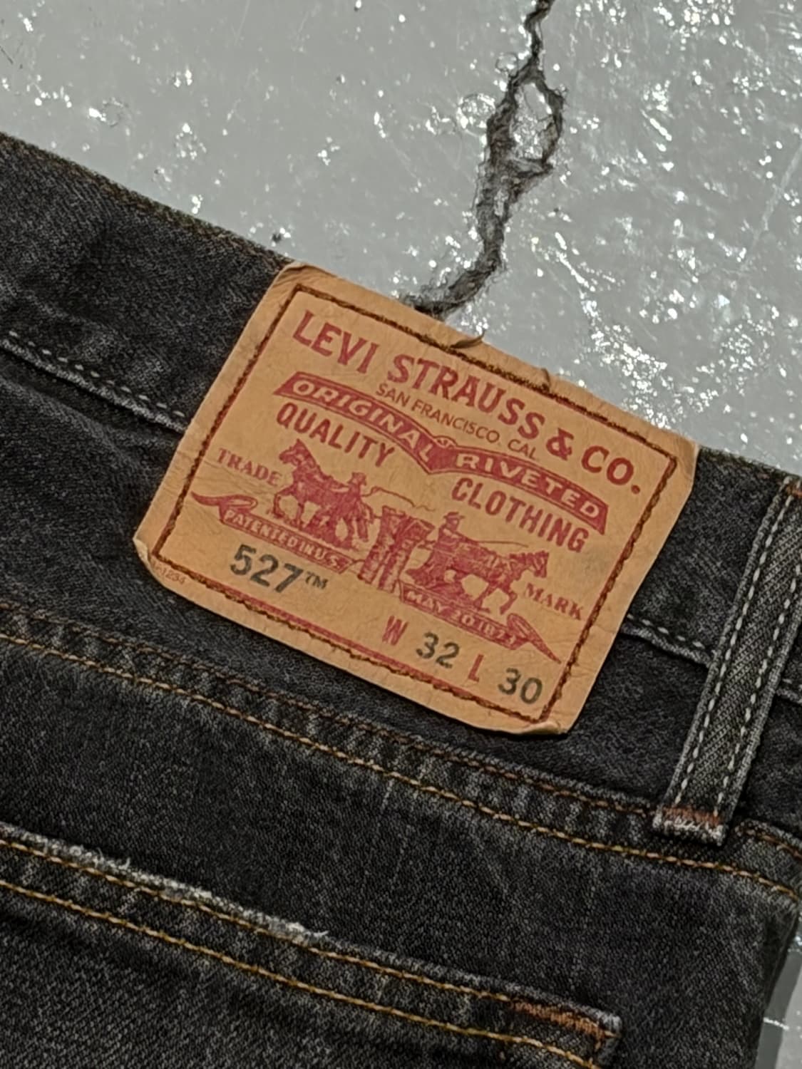 리바이스(Levis) 527 로우 부츠컷 흑청 데님팬츠 상품이미지10
