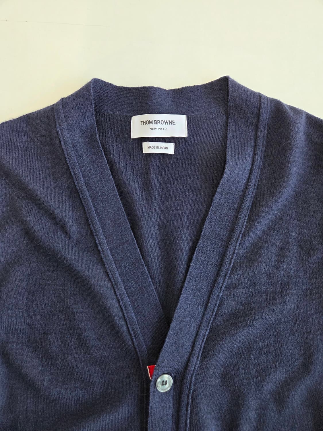 톰브라운 4선 가디건 네이비 3 상품이미지3