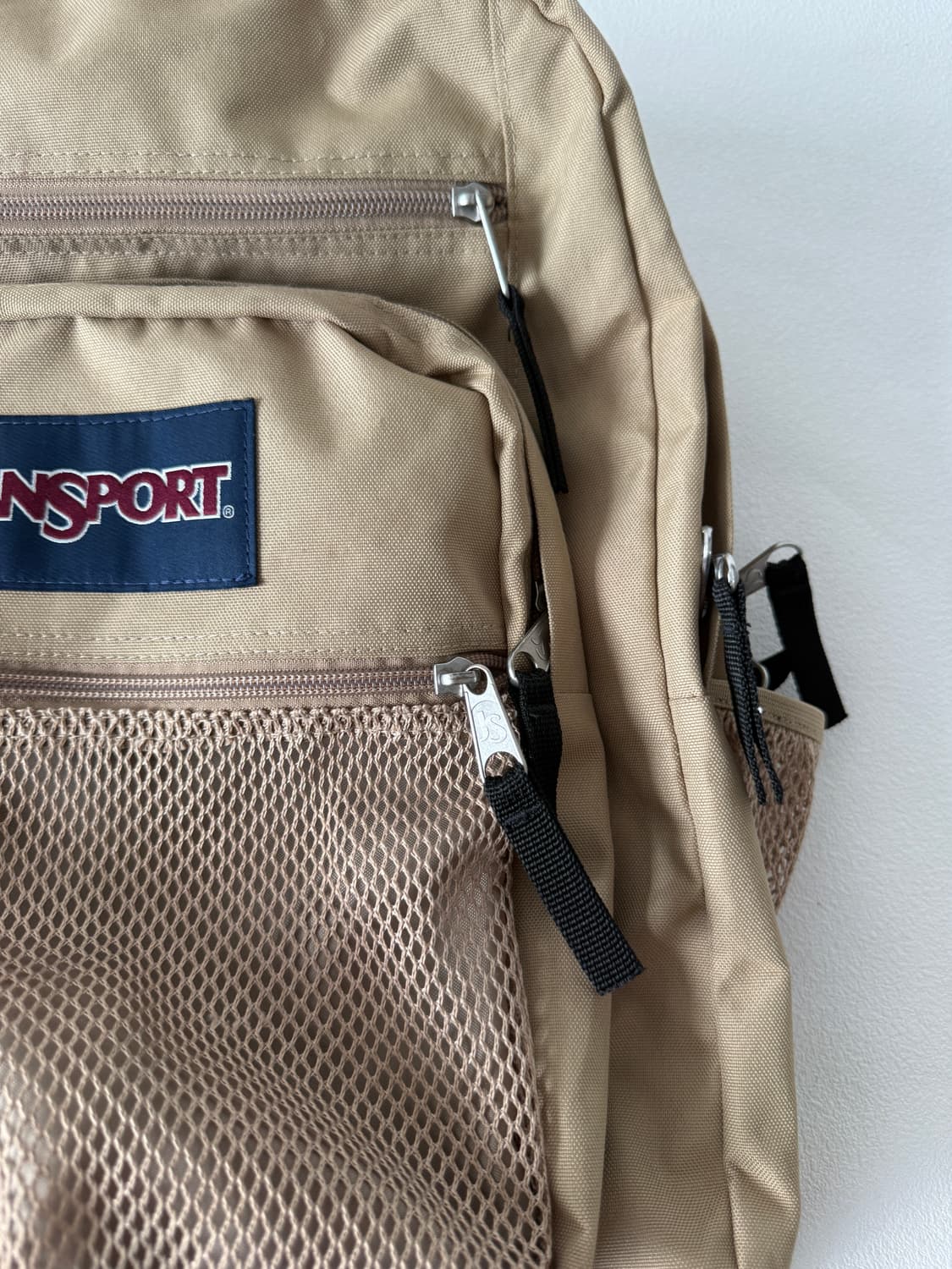 잔스포츠(JANSPORT) 베이지 백팩 상품이미지3