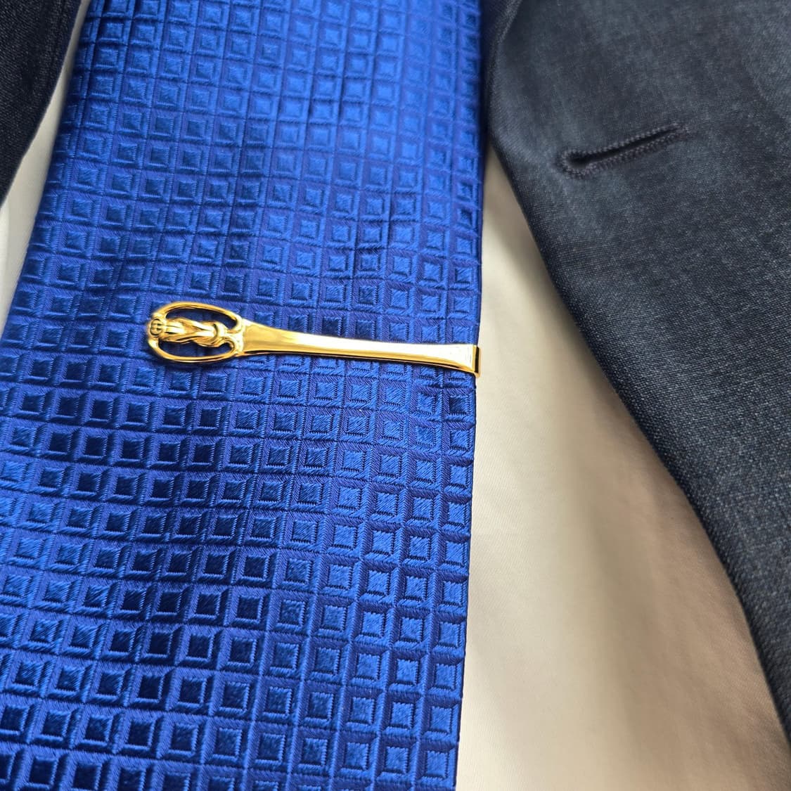 구찌 정품 명품 넥타이핀,커프스세트 5.7cm A+등급 J2
 상품이미지9