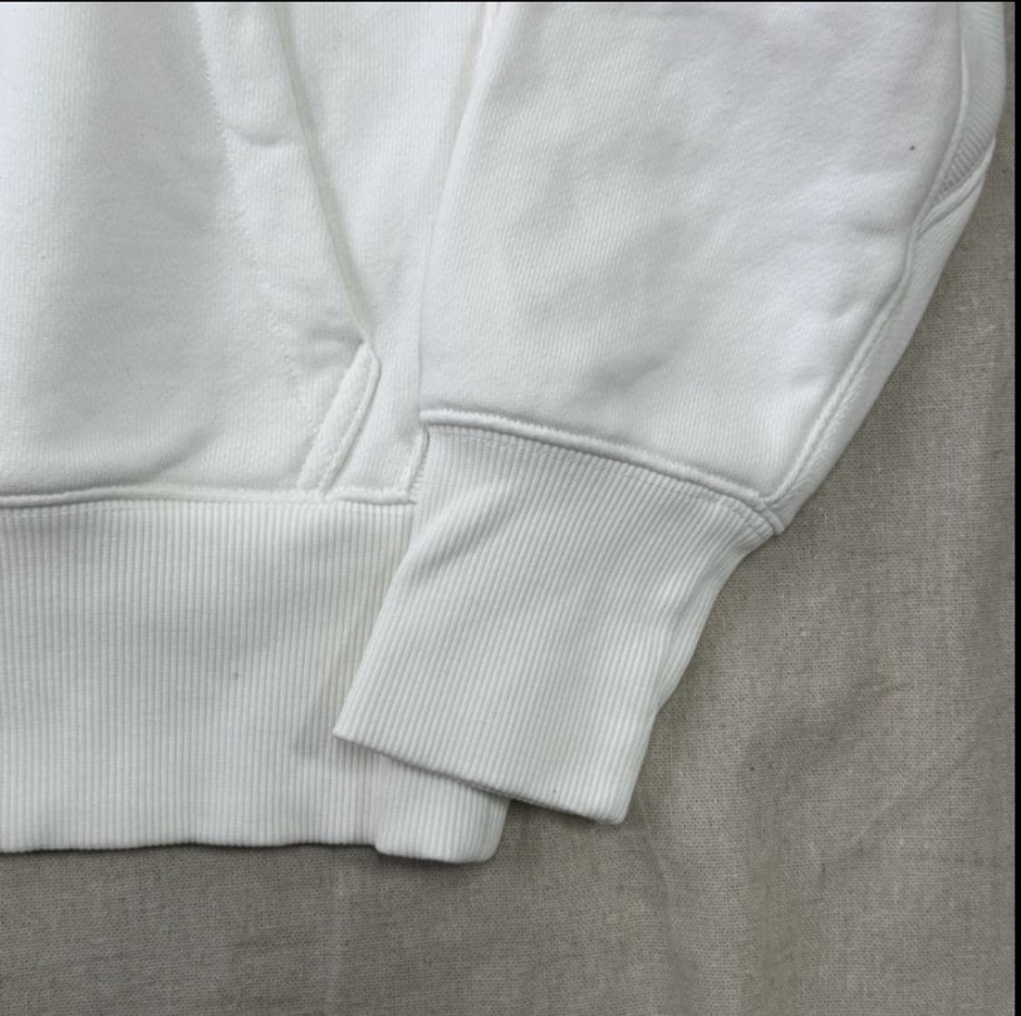 퓨마아미후드티화이트 상품이미지4