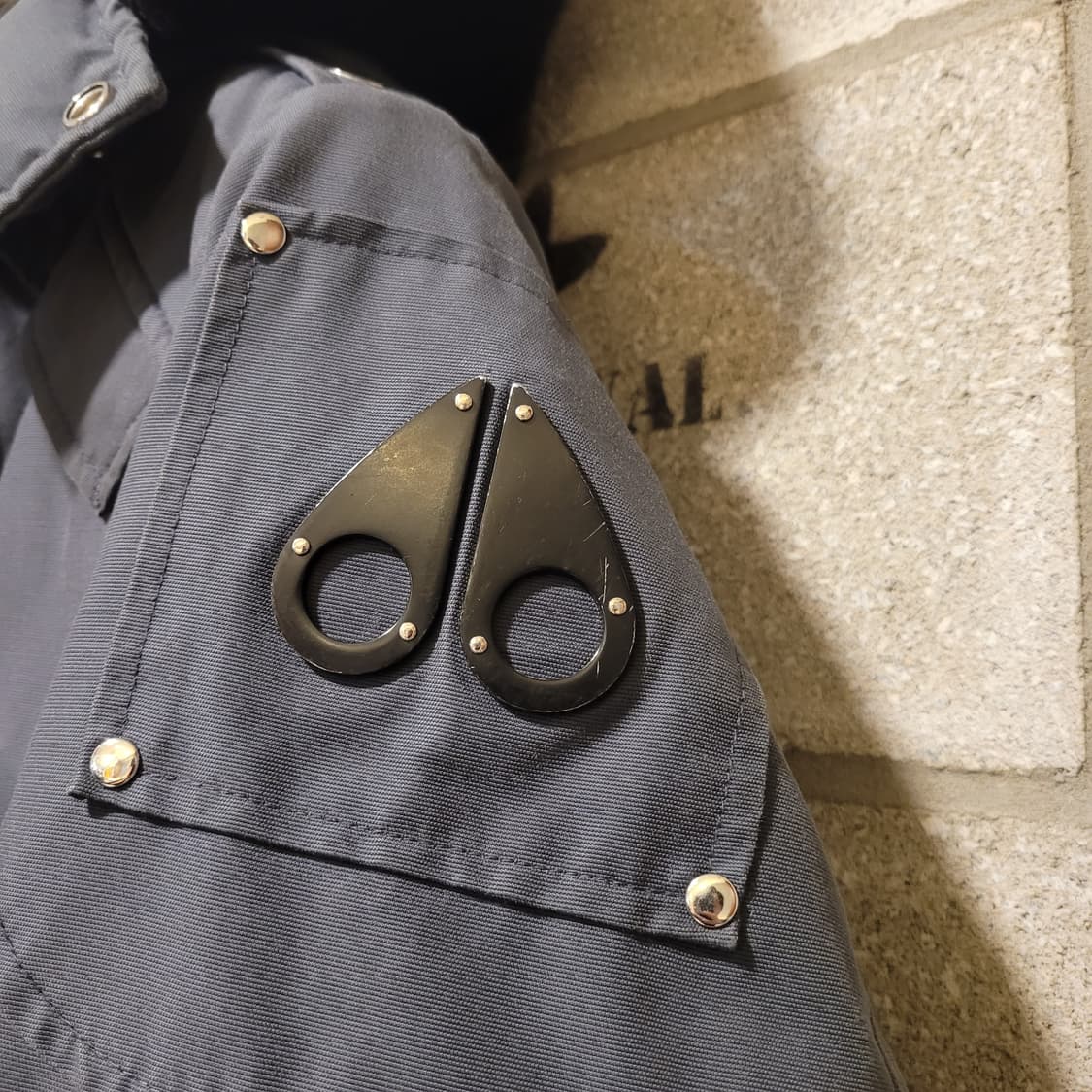 무스너클 스틸링 블랙퍼 패딩 M 상품이미지3