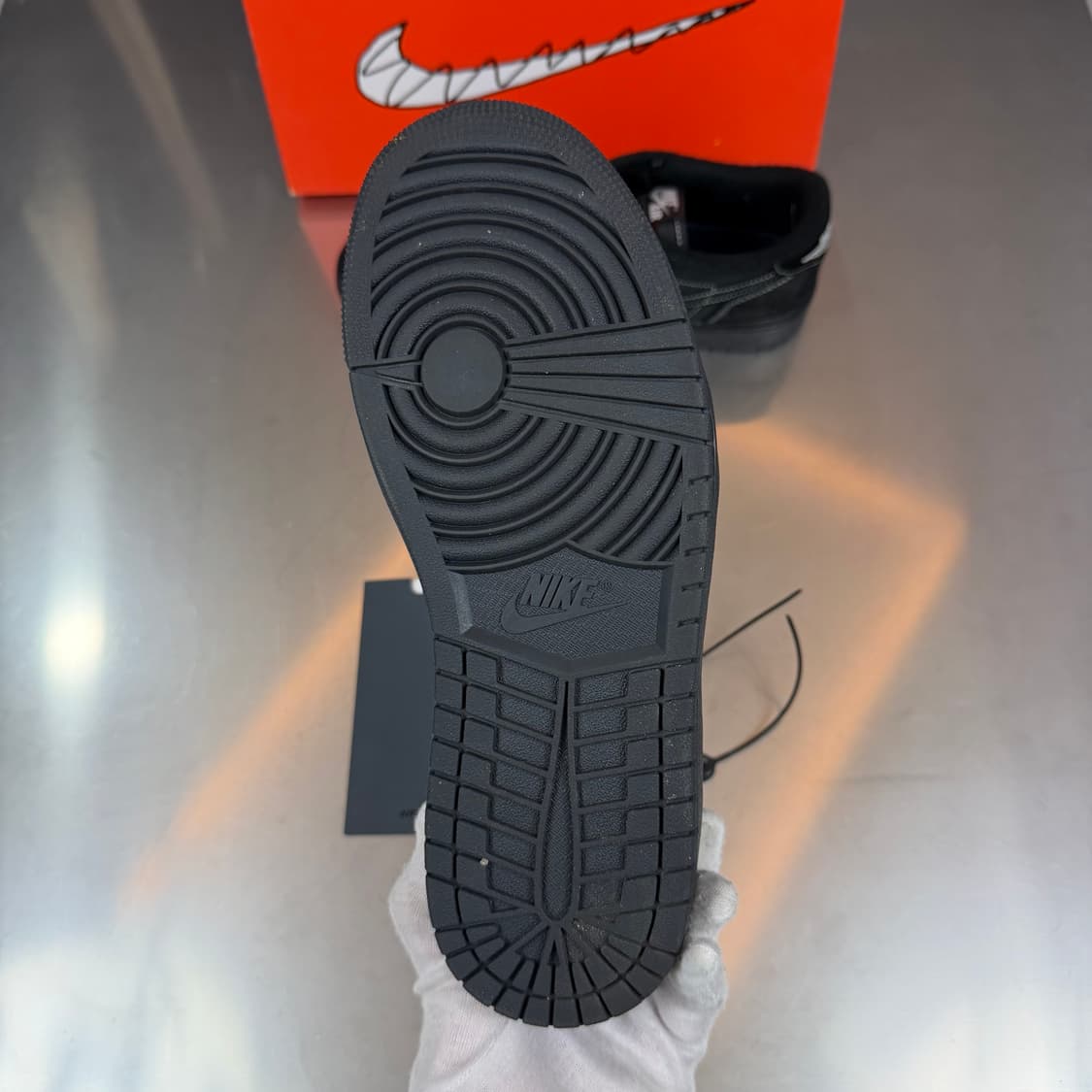 [리오브] 나이키 조던 1 X 스캇 레트로 OG 팬텀 로우 스니커즈 상품이미지4