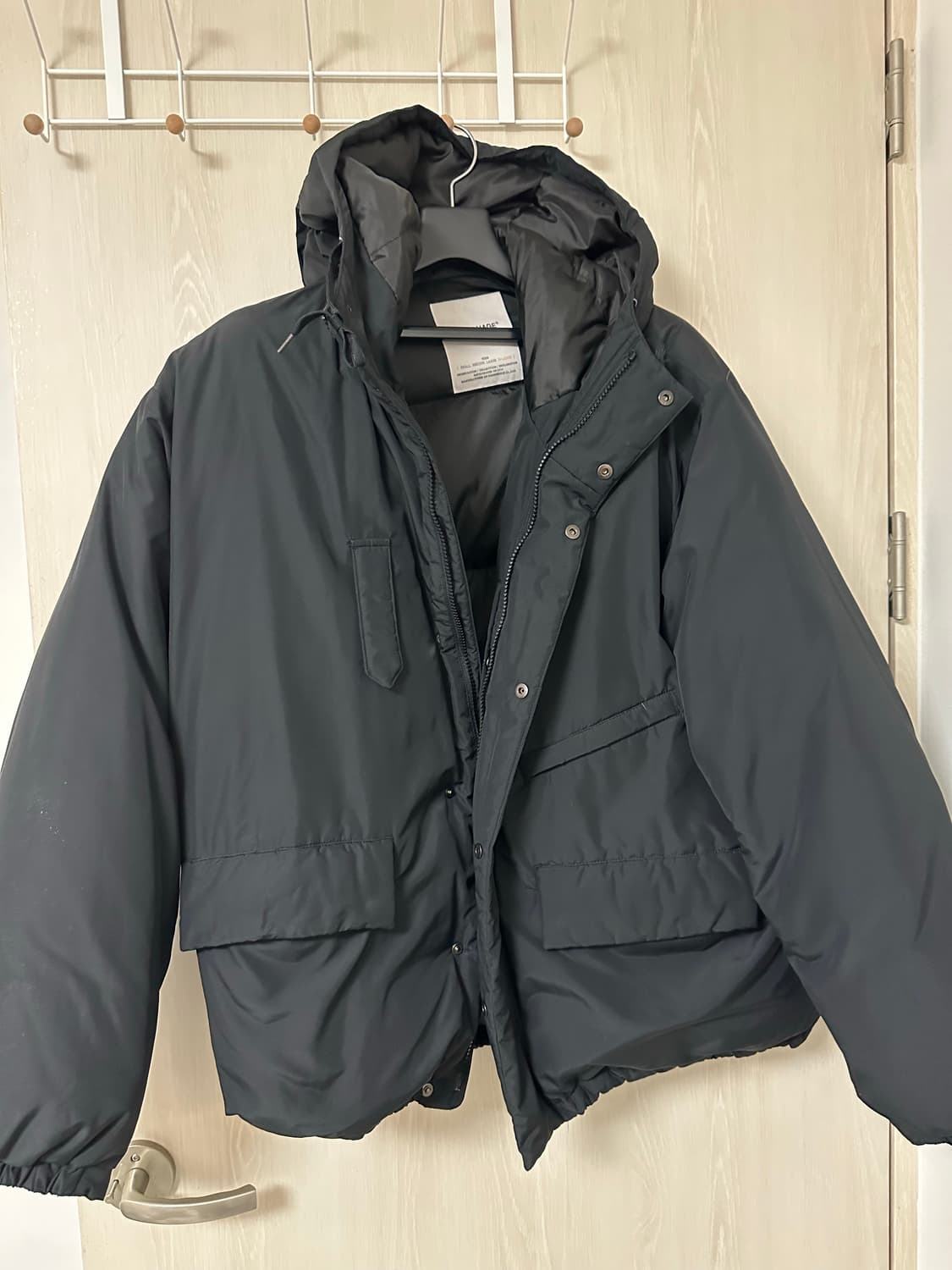 에스피오나지 패딩 XL 사이즈 판매합니다. 상품이미지1